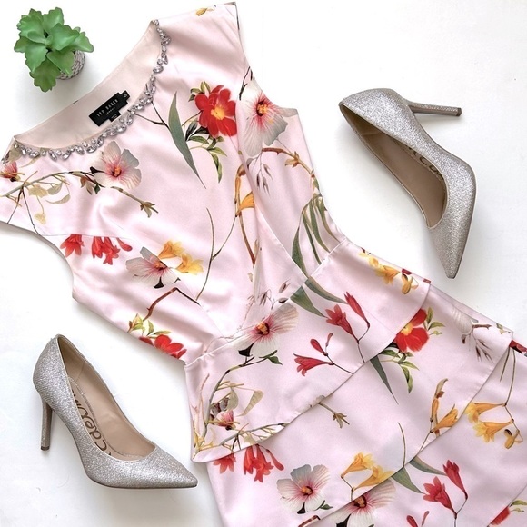 Ted Baker Dresses & Skirts - Ted Baker Irisola Pink Floral Jeweled Neck Cap Sleeve Mini Dress Cocktail Size 0